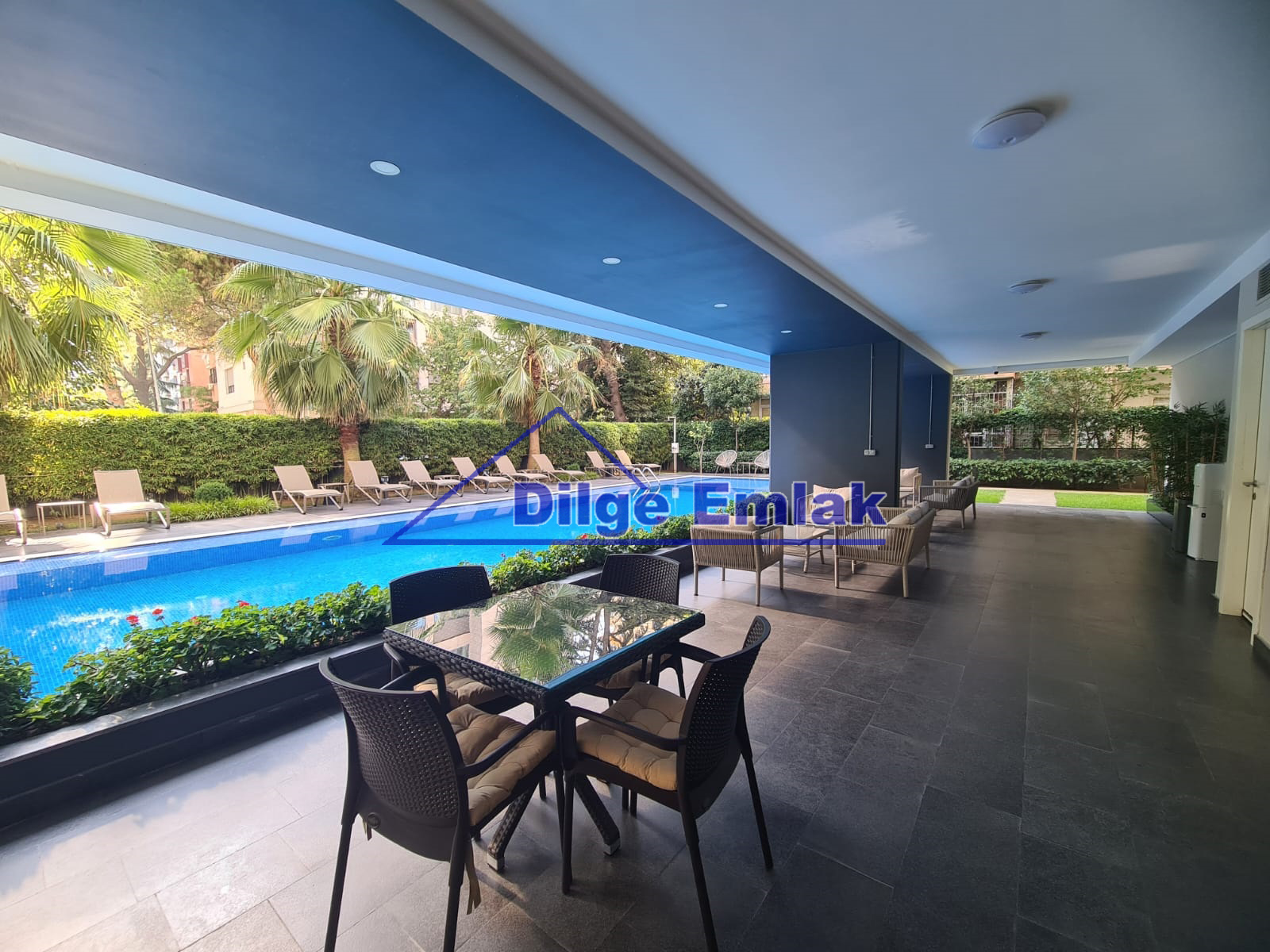 Caddebostan Bağdat Caddesine yakın 3+1 Yeni Satılık Site Dairesi