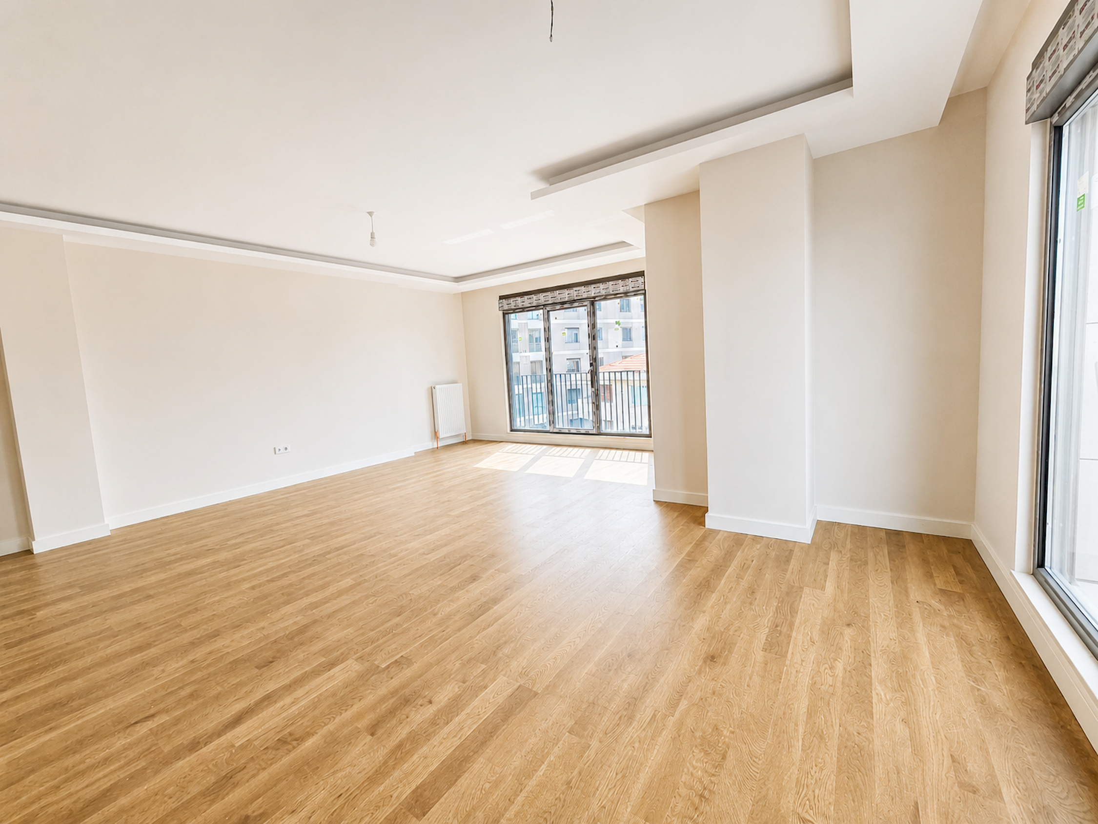 Kalamış Sahil 3+1 Sıfır bahçe kullanımlı Satılık daire