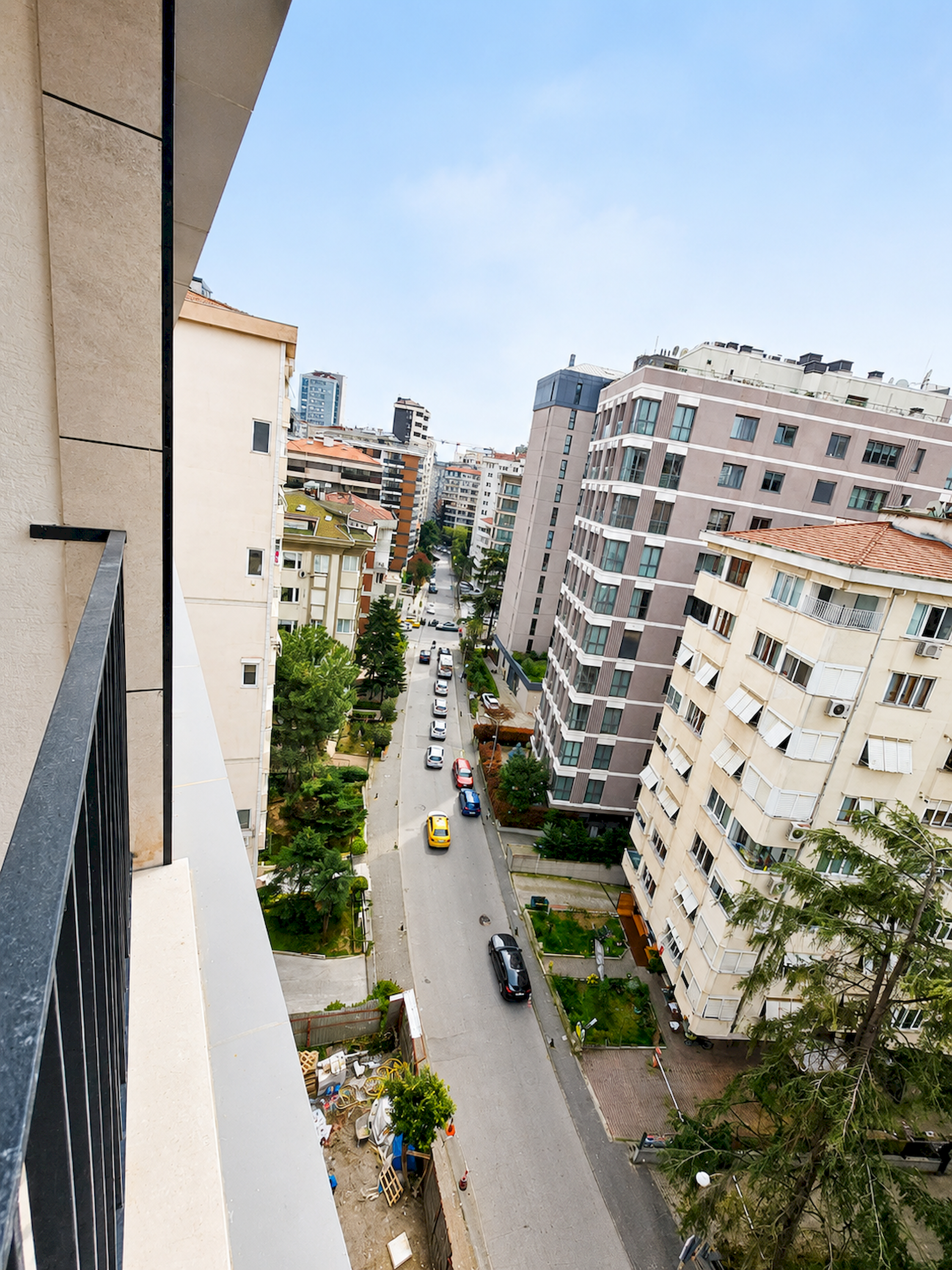 Kalamış Sahil 3+1 Sıfır bahçe kullanımlı Satılık daire