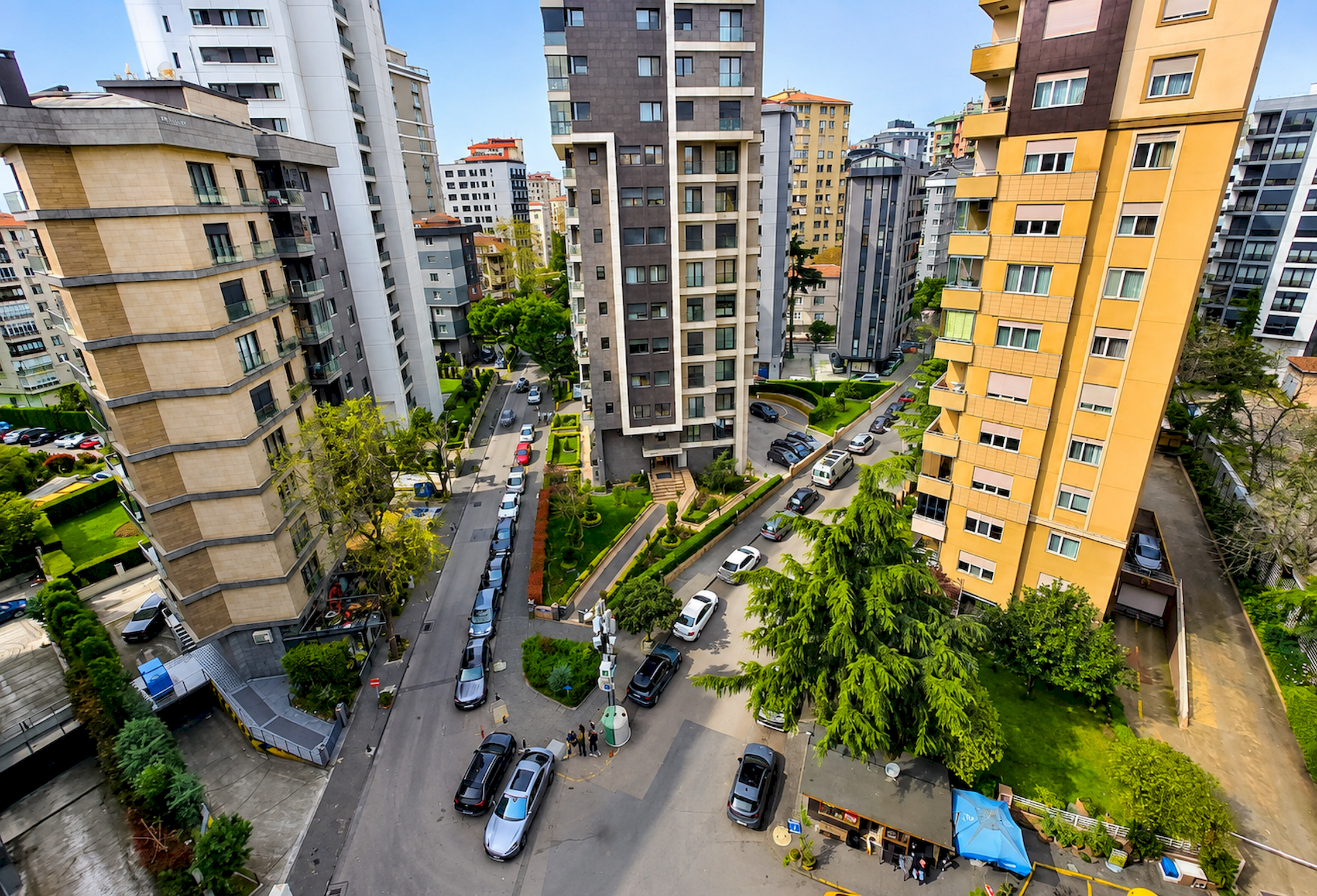 Kalamış Sahil 3+1 Sıfır bahçe kullanımlı Satılık daire