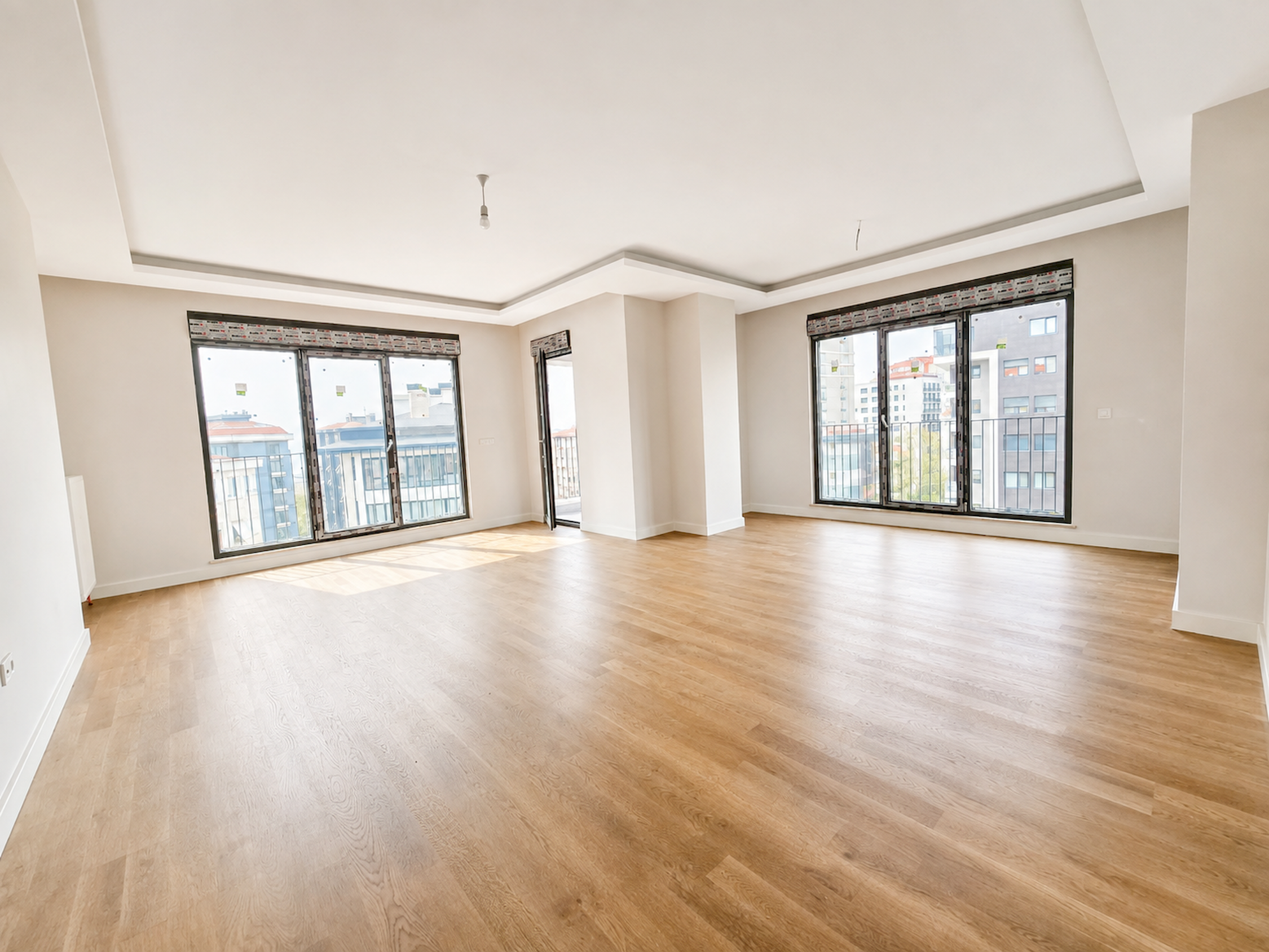 Kalamış Sahil 3+1 Sıfır bahçe kullanımlı Satılık daire