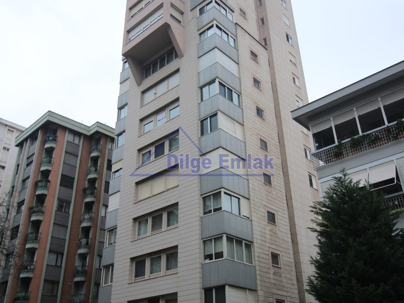 Fenerbahçe Sahil 5+1 Giyinme Odalı Lüks Kiralık Daire