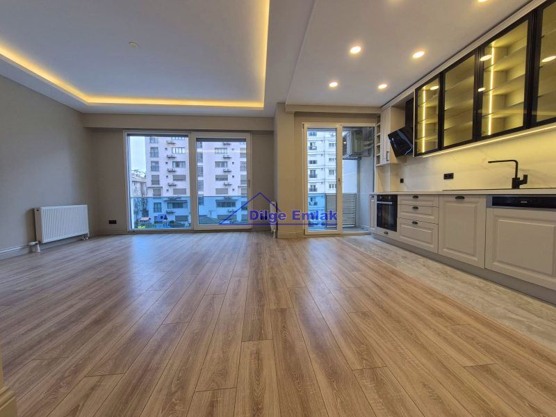 Şaşkınbakkal Sahilde Güvenlikli Site içi 2+1 80 M²Net Satılık