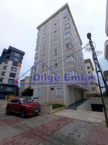 Maltepe Sahile 2.bina 4+2 teraslı Deniz Manzaralı Satılık Daire