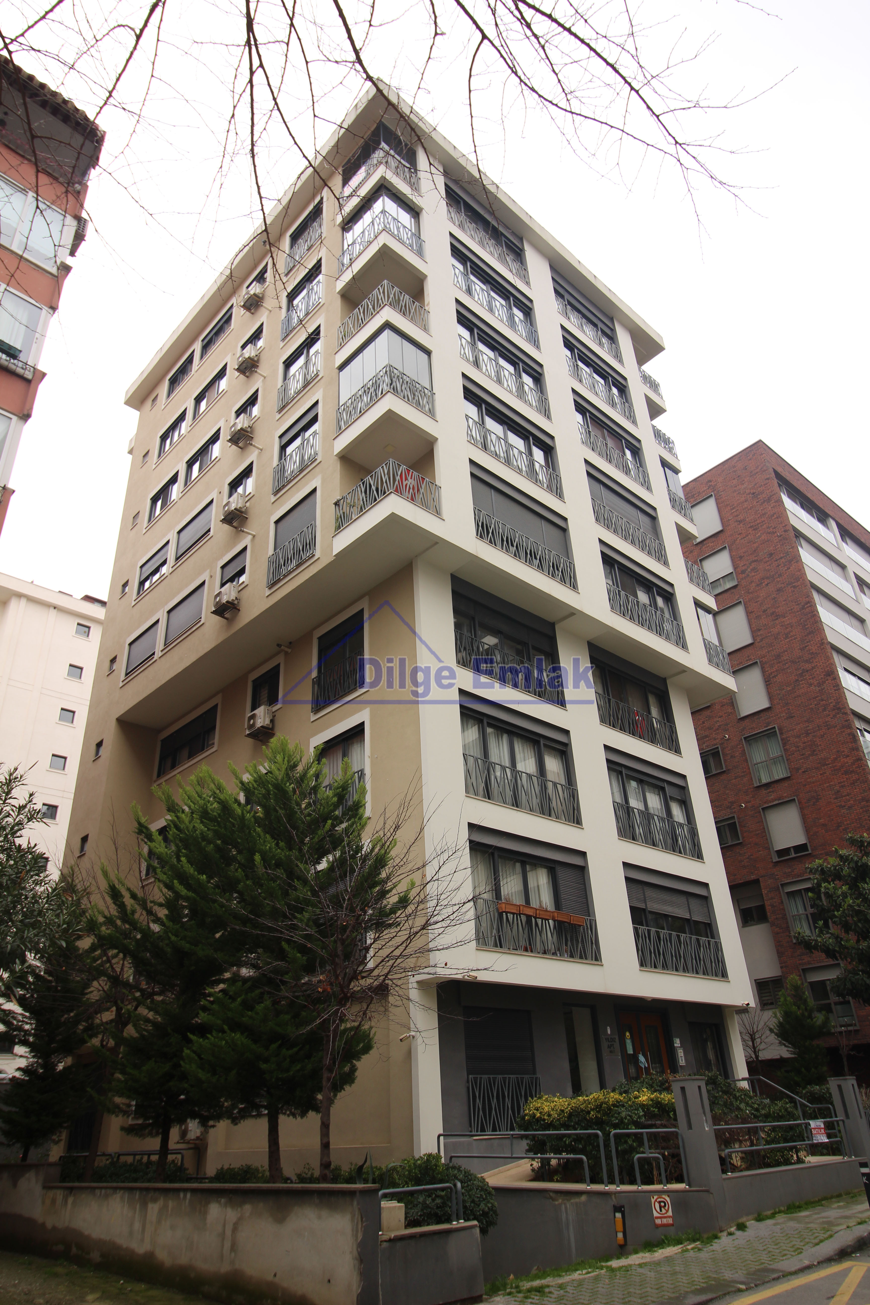 Çiftehavuzlar Bağdat Caddesi Yakını 3+1 Büyük Balkonlu Satılık Daire