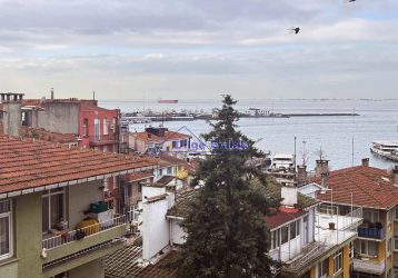 Kadıköy Rasimpaşada 3+1 Boğaz Manzaralı Balkonlu Satılık Daire
