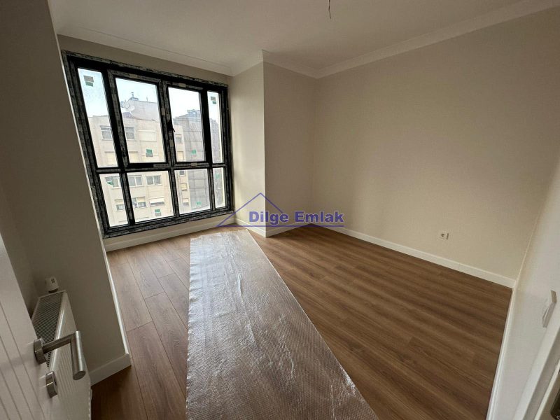 Göztepe Bağdat Caddesi yakını 150 m2 Net 3+1 Sıfır Satılık Daire