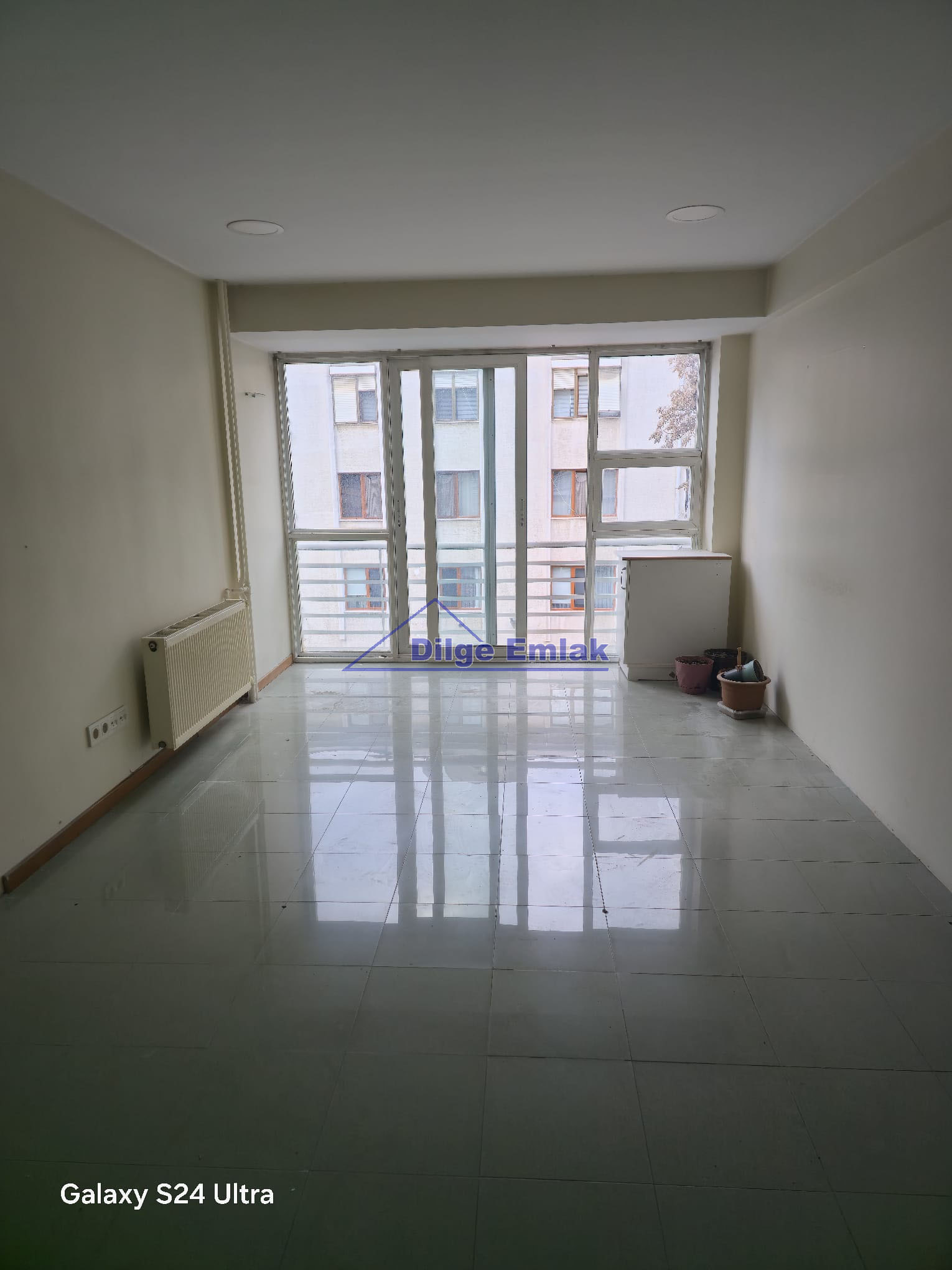 Feneryolu Bağdat Cad 4+1 İş Yerine Uygun Kiralık Daire