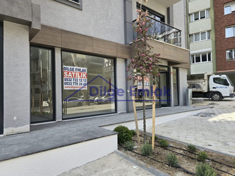 Göztepe’de Yatırımlık 30m2 Sıfır Satılık Dükkan