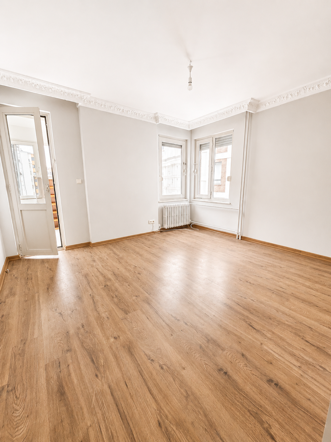 Şaşkınbakkal Sahil 4+1 Deniz Manzaralı Yenilenmiş Kiralık Daire