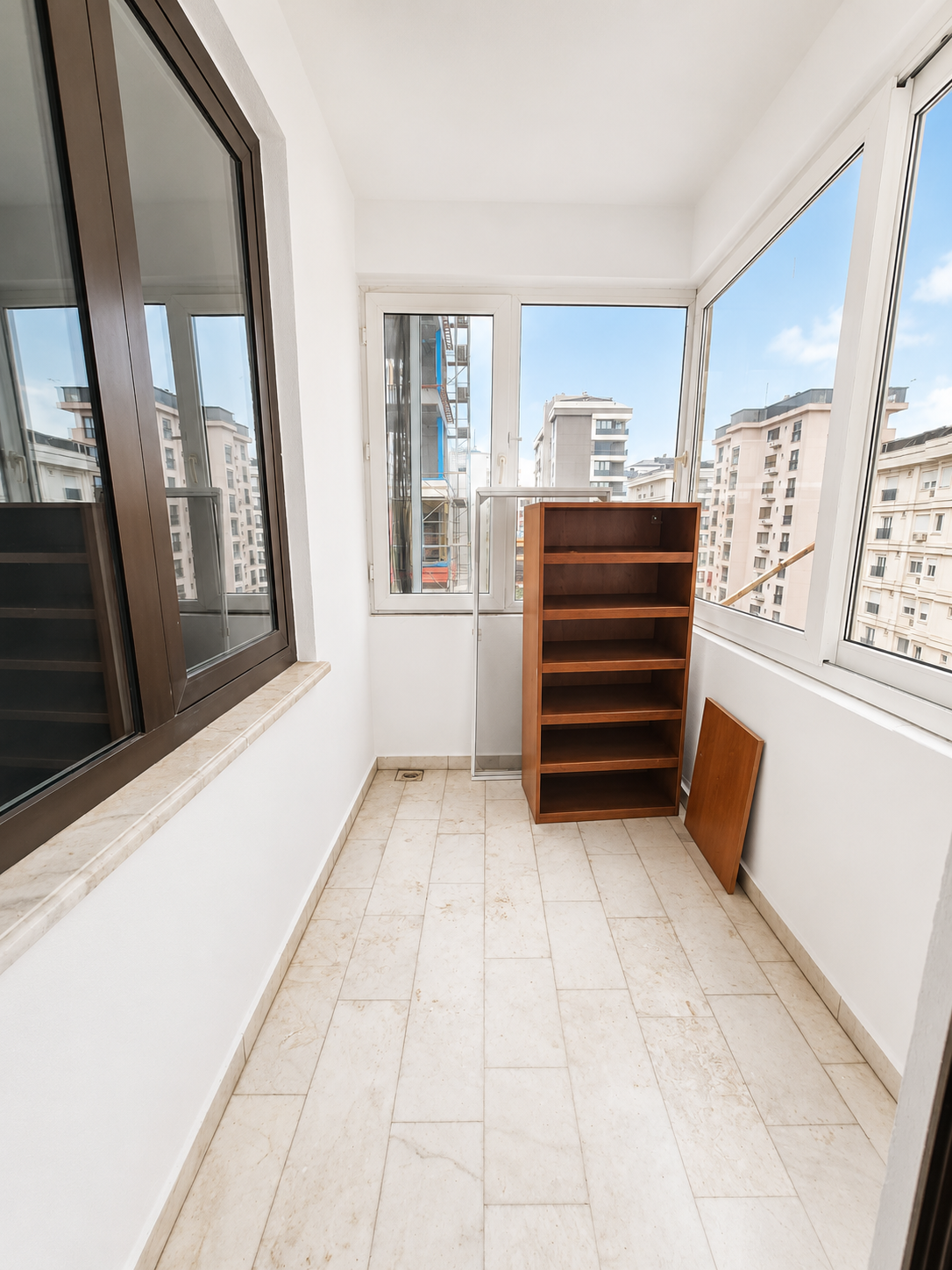 Şaşkınbakkal Sahil 4+1 Deniz Manzaralı Yenilenmiş Kiralık Daire