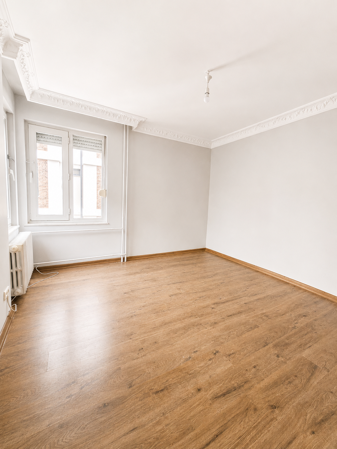 Şaşkınbakkal Sahil 4+1 Deniz Manzaralı Yenilenmiş Kiralık Daire