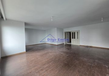 Şaşkınbakkal Sahil 4+1 Deniz manzaralı Yenilenmiş Kiralık Daire