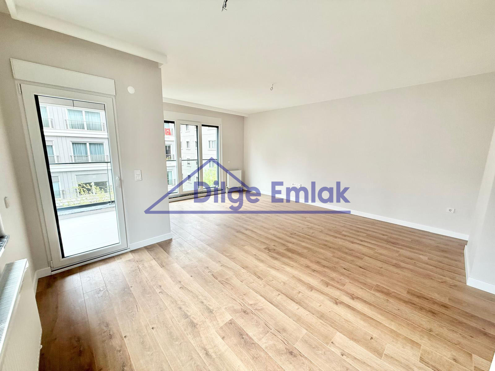 Caddebostan Bağdat Cad. 3+1 Balkonlu Sıfır Satılık Daire