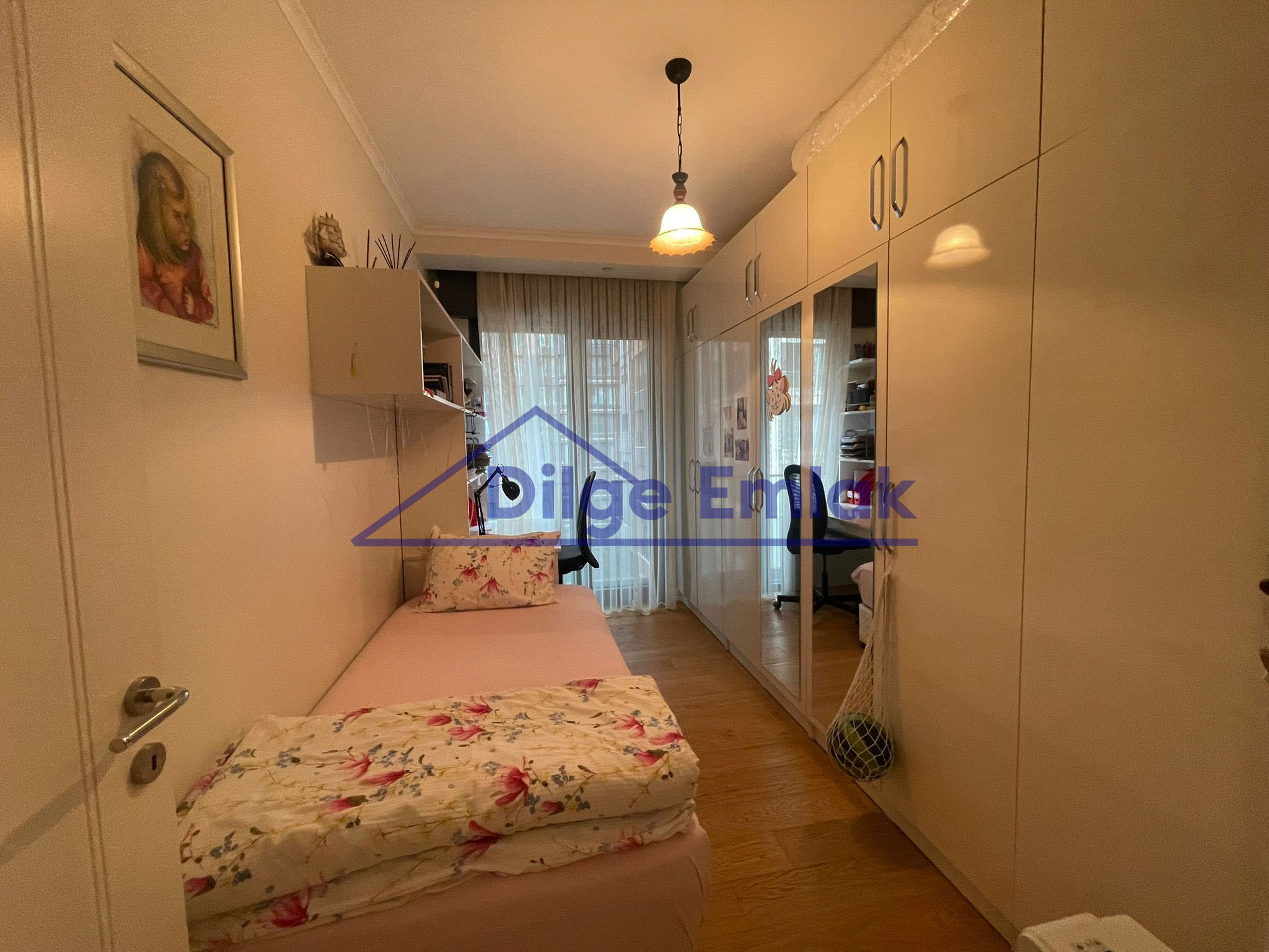 Caddebostan Önü Kapanmaz 145 m2 Net 4+1 Satılık Daire