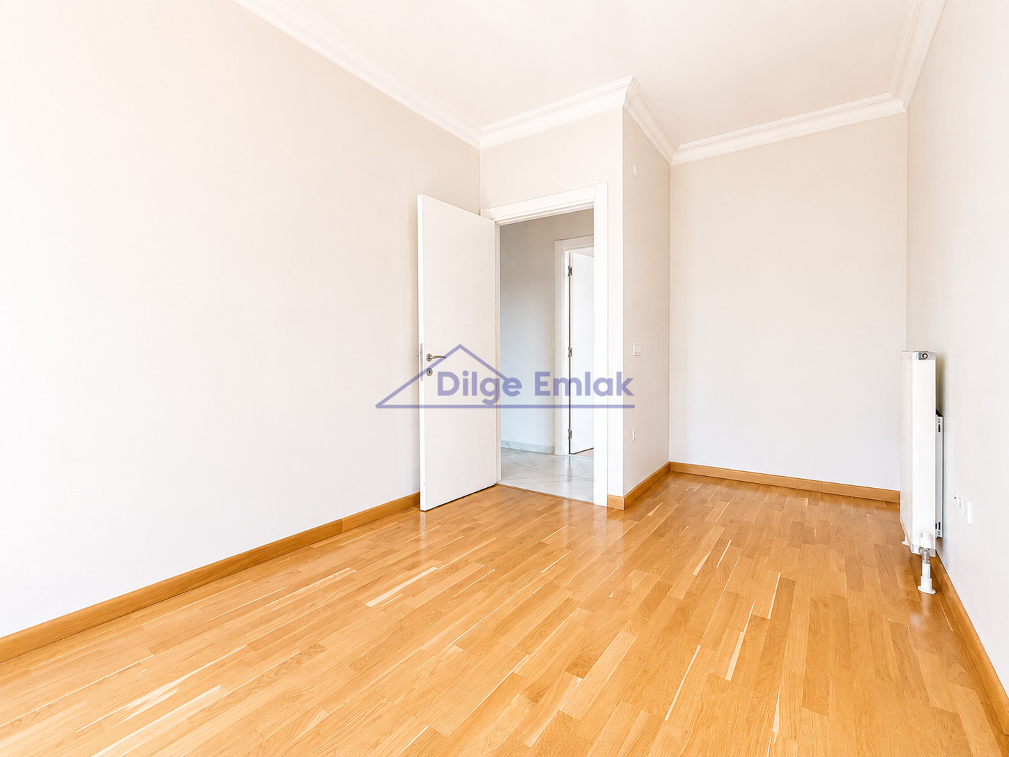 Erenköy Bağdat Cad. Yakın 3+1 Balkonlu 7 Yıllık Daire