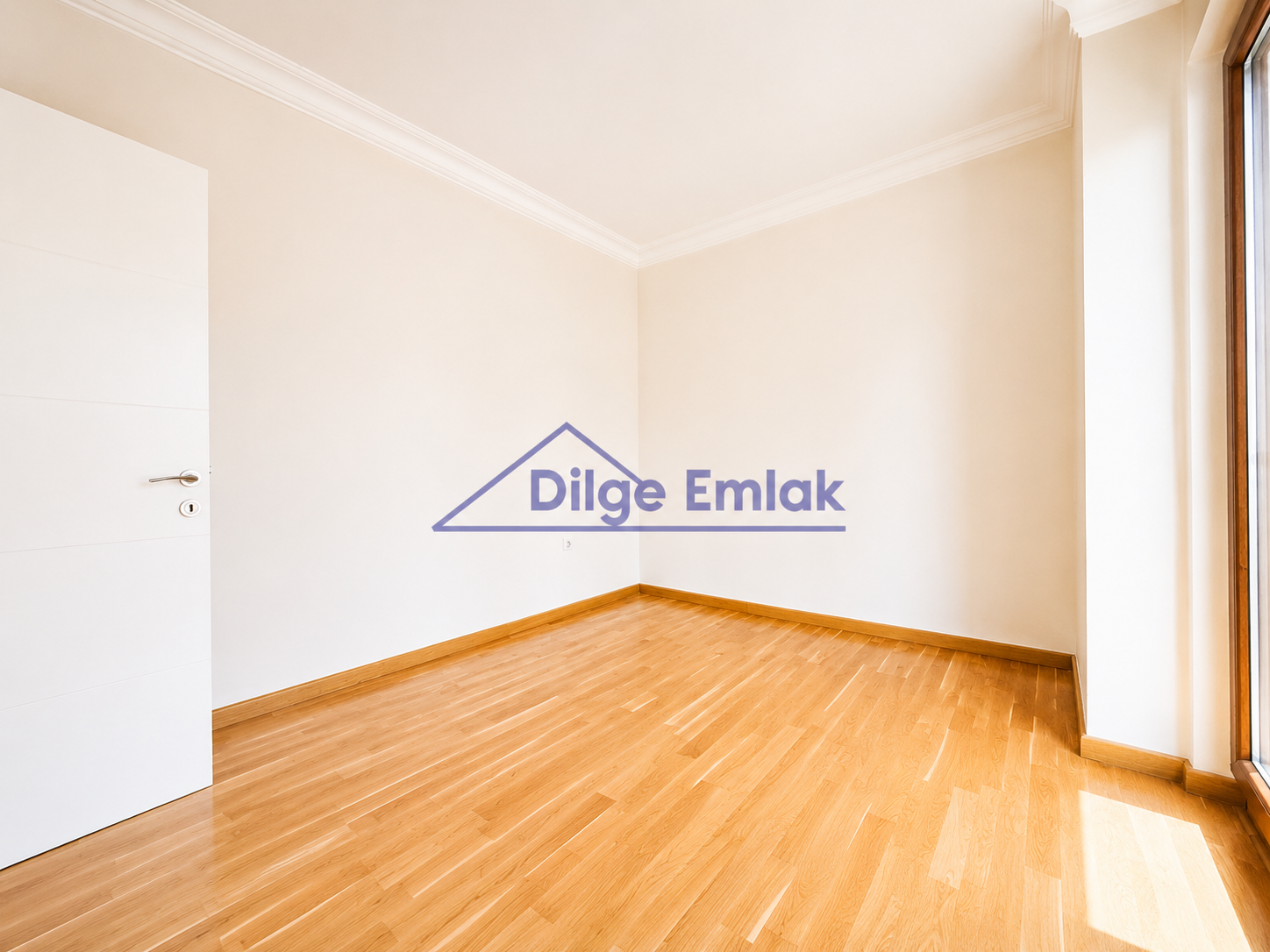 Erenköy Bağdat Cad. Yakın 3+1 Balkonlu 7 Yıllık Daire
