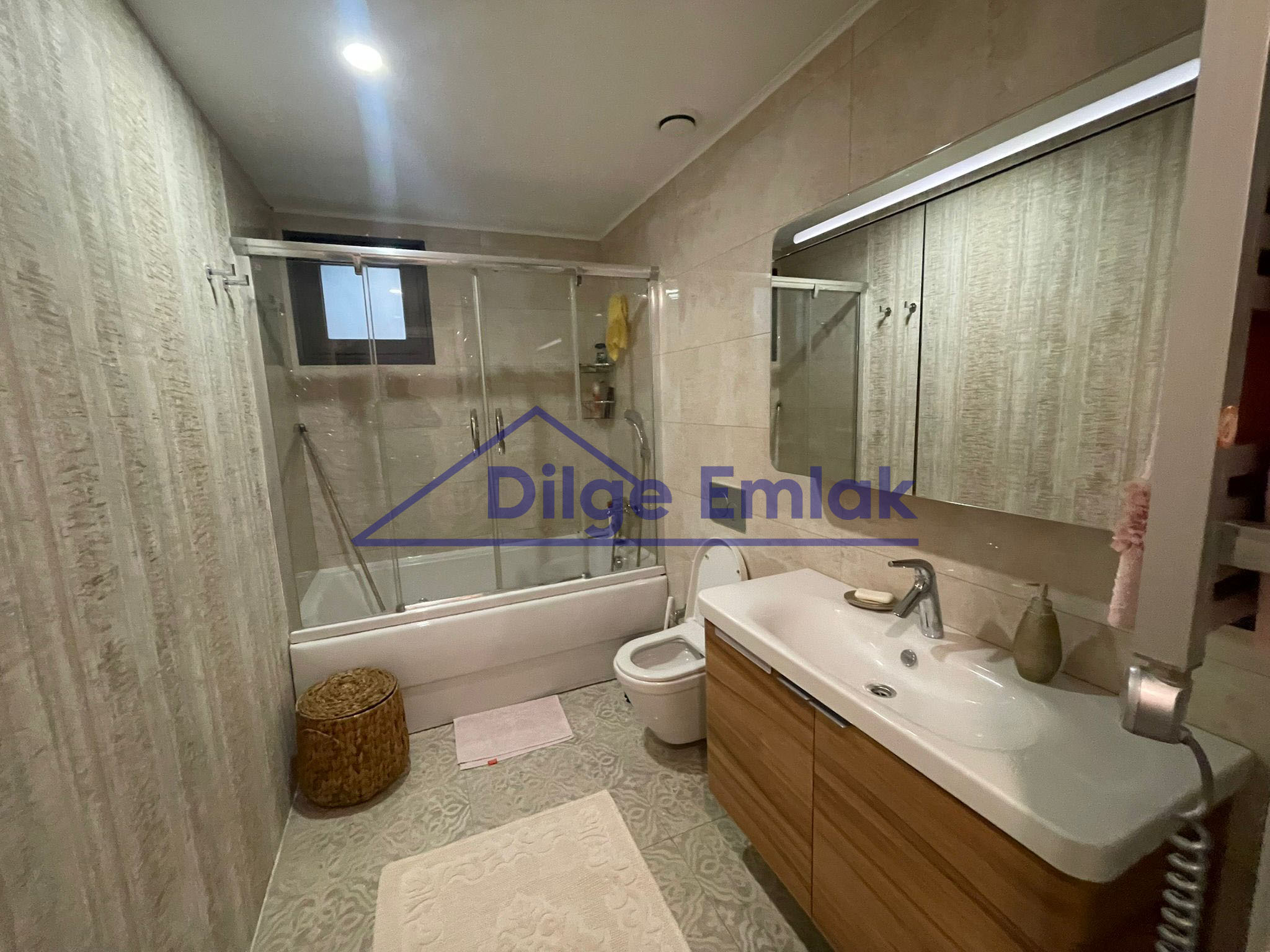 Caddebostan Önü Kapanmaz 145 m2 Net 4+1 Satılık Daire