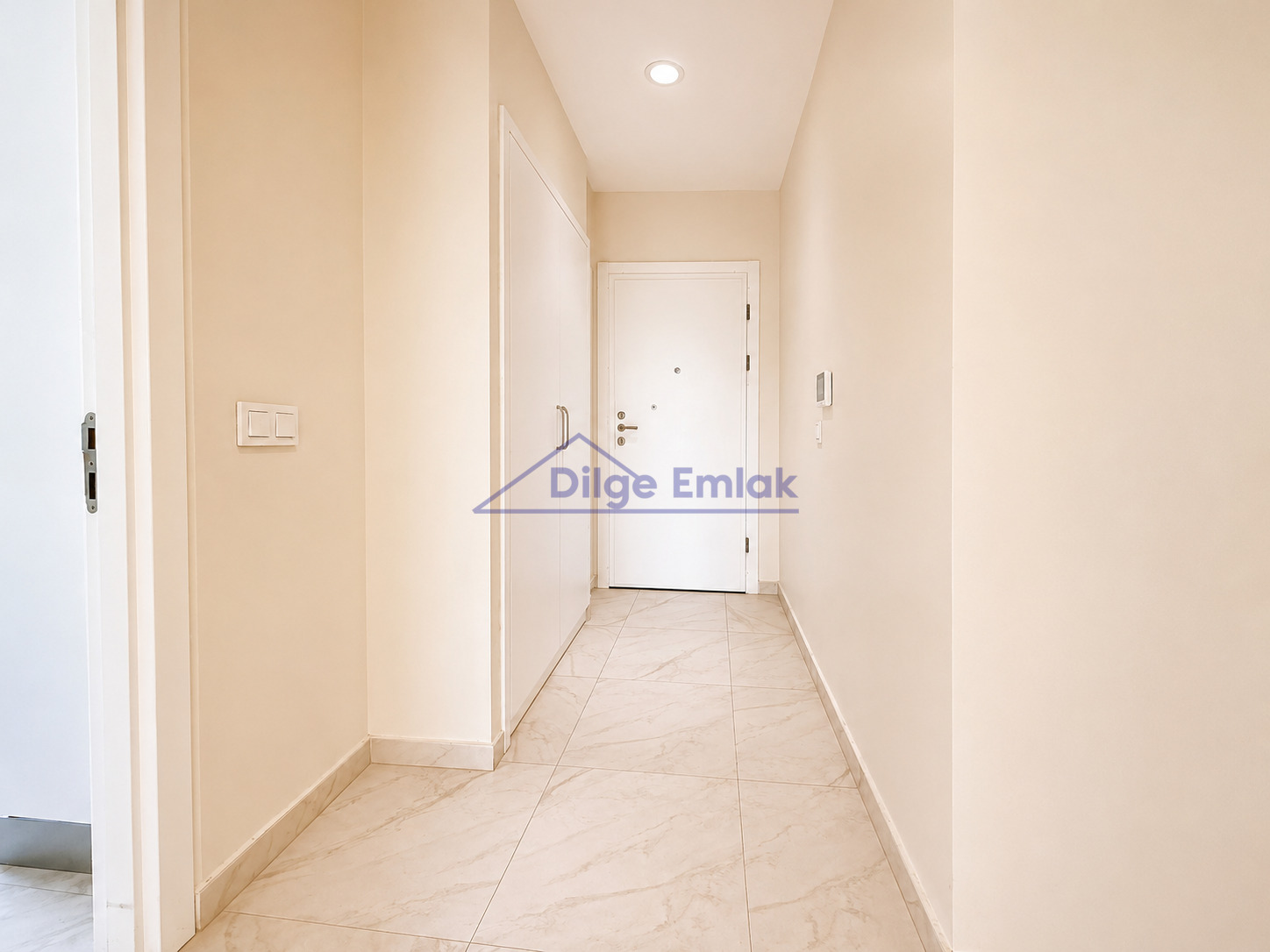 Erenköy Bağdat Cad. Yakın 3+1 Balkonlu 7 Yıllık Daire
