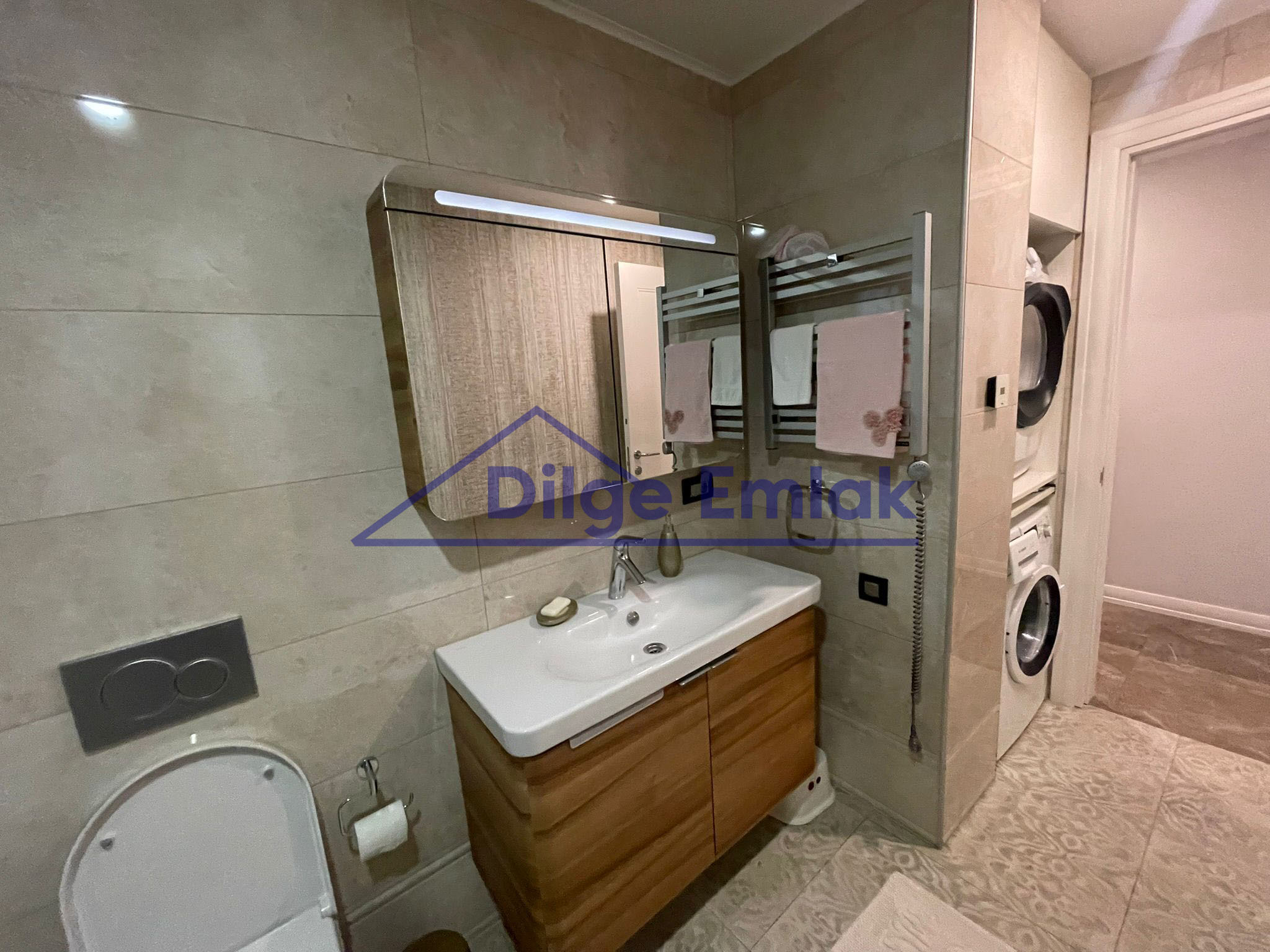 Caddebostan Önü Kapanmaz 145 m2 Net 4+1 Satılık Daire