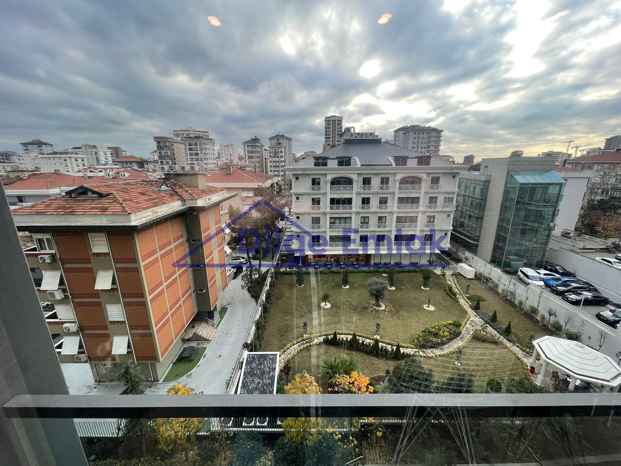 Caddebostan Önü Kapanmaz 145 m2 Net 4+1 Satılık Daire