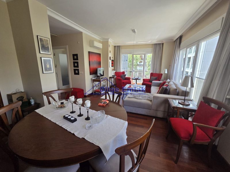 Caddebostan Bağdat Caddesine 5.Bina 3+1 90 m2 net Satılık Daire