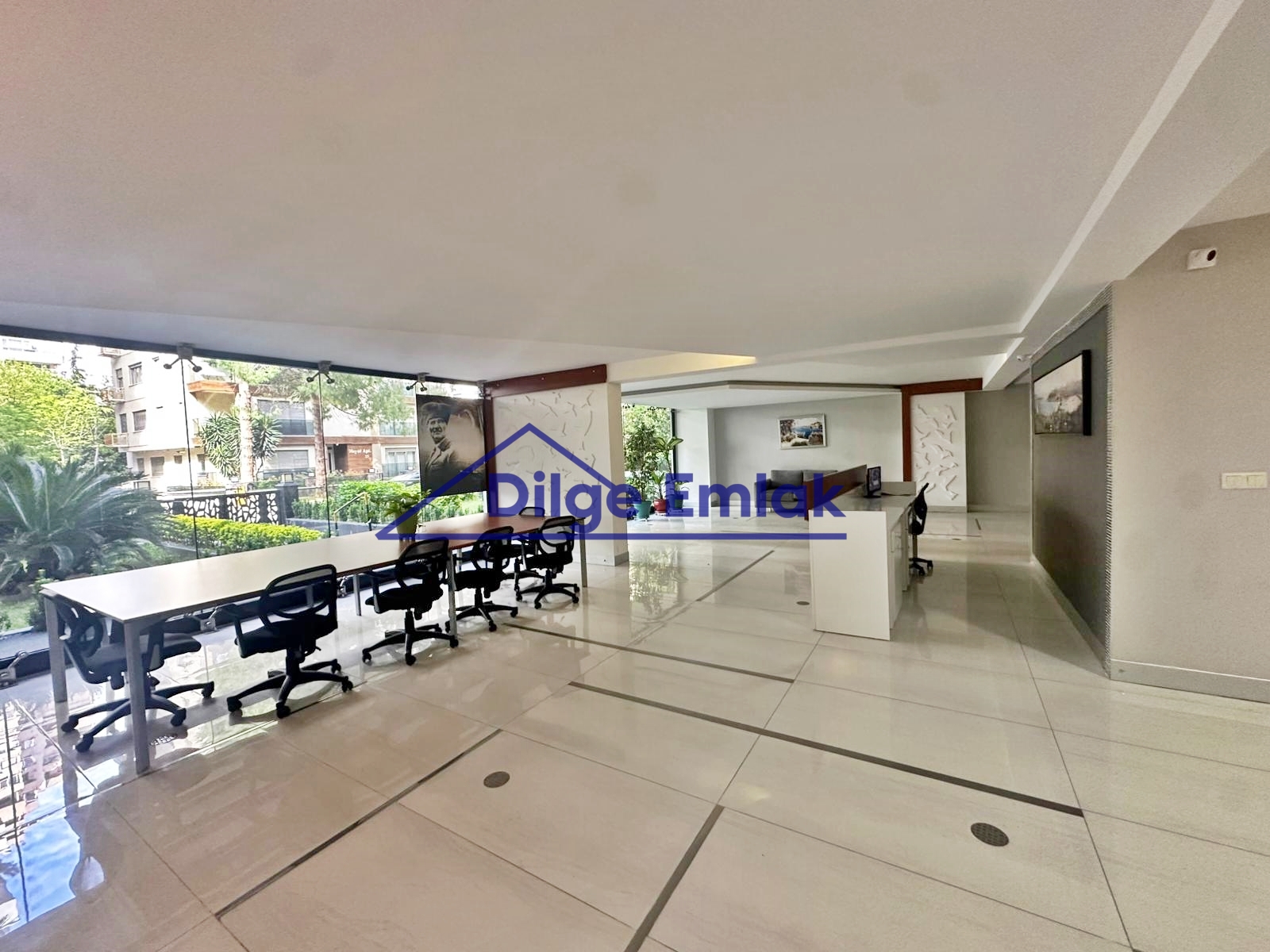 Caddebostan Bağdat Cad yakın 3+1 Balkonlu Satılık Daire
