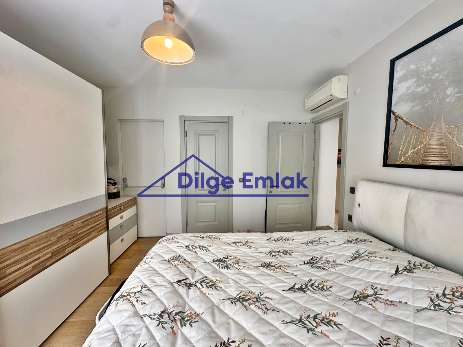 Caddebostan Bağdat Cad yakın 3+1 Balkonlu Satılık Daire