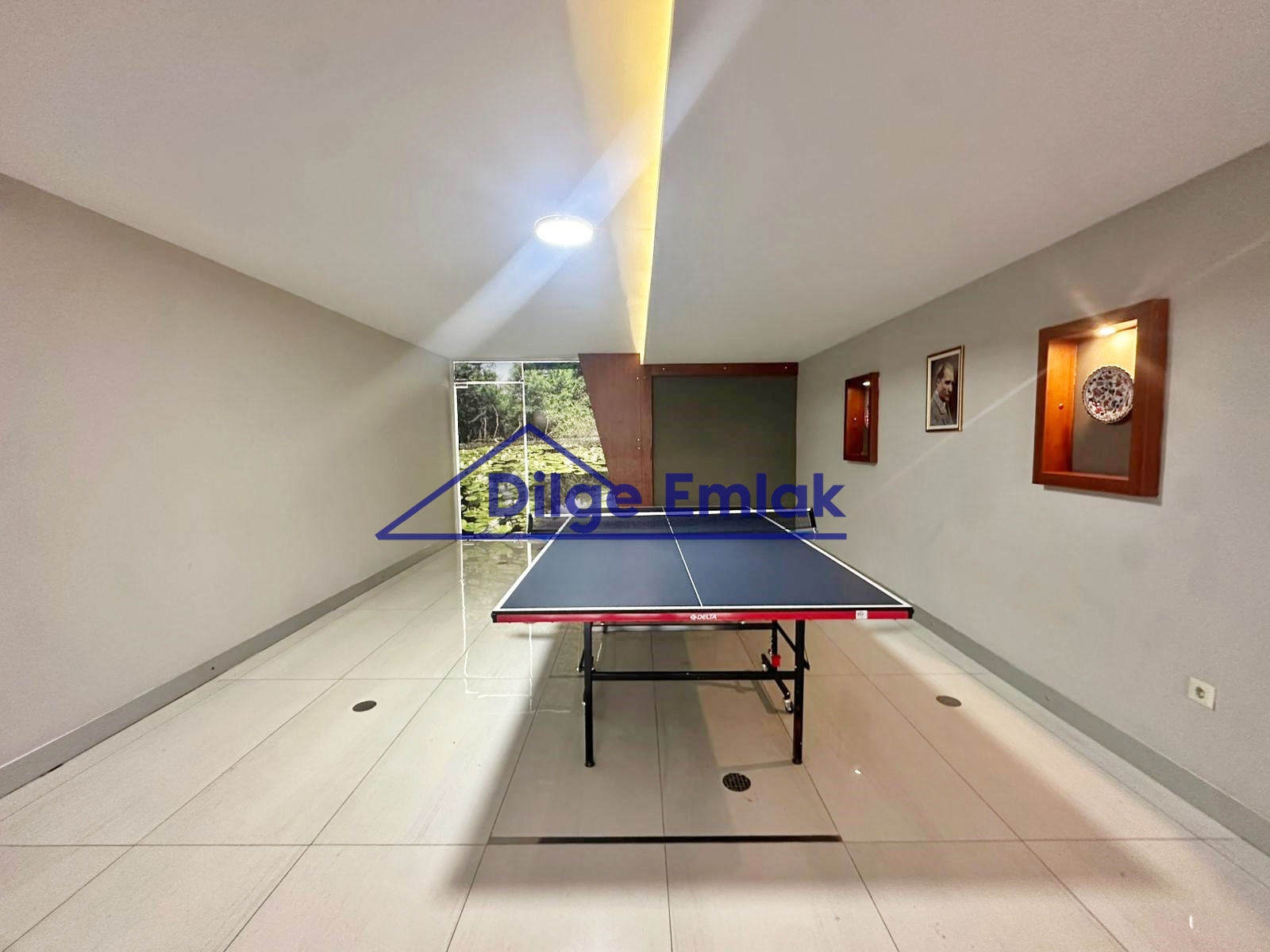 Caddebostan Bağdat Cad yakın 3+1 Balkonlu Satılık Daire