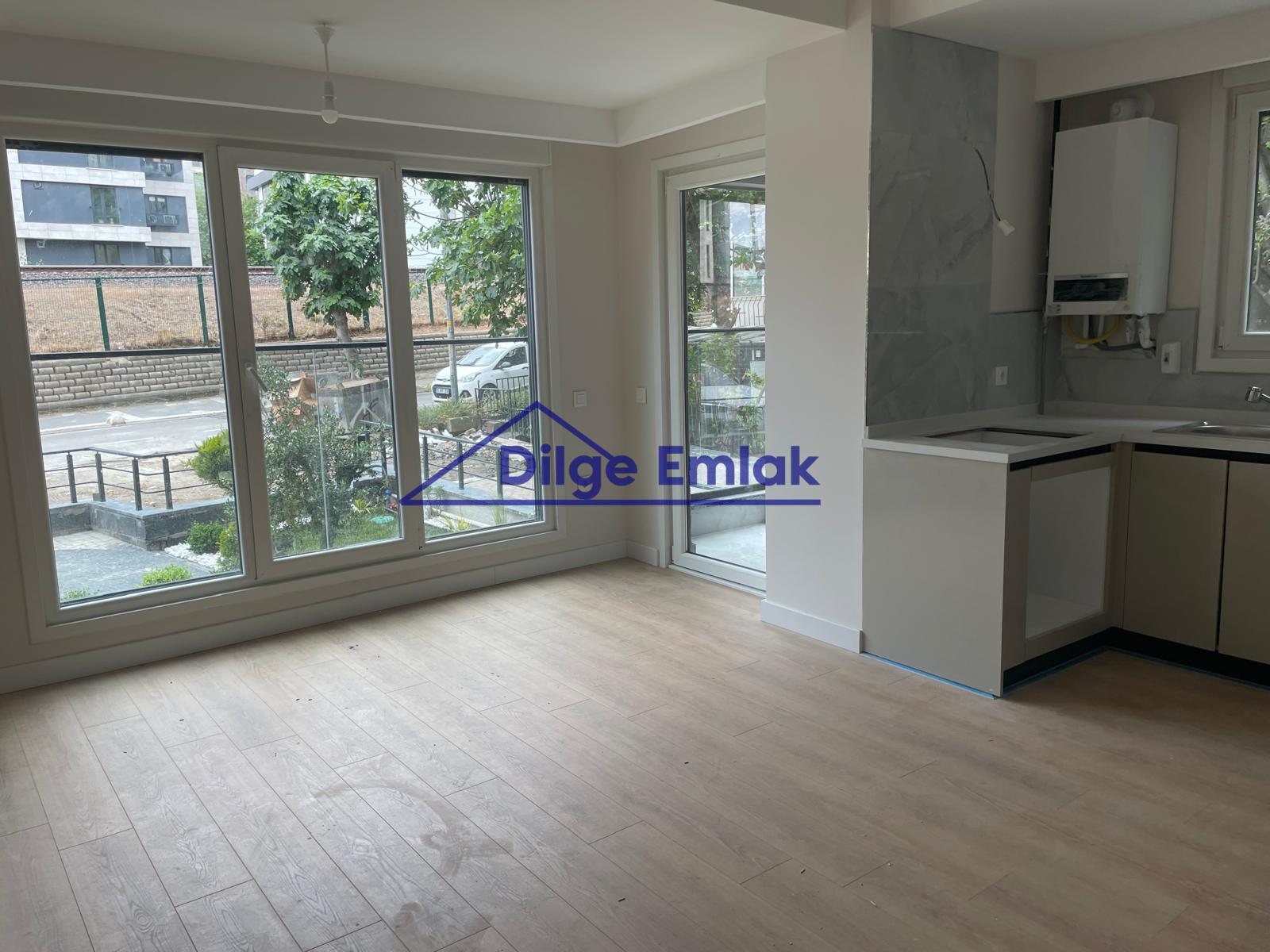 Suadiye Bağdat Caddesi Yakını 1+1 Sıfır Balkonlu Satılık Daire