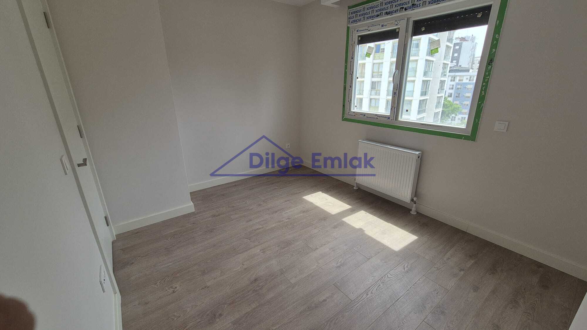Feneryolu Bağdat Caddesi 6.Bina 3+1 Balkonlu Sıfır Kiralık Daire