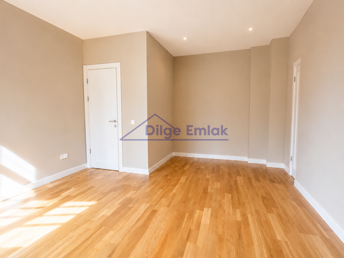 Fenerbahçe’de Sahil Hattına Yakın Sıfır Binada 120 m² Net 3+1