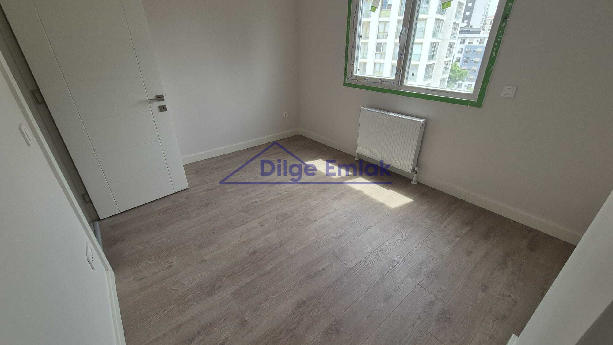 Feneryolu Bağdat Caddesi 6.Bina 3+1 Balkonlu Sıfır Kiralık Daire