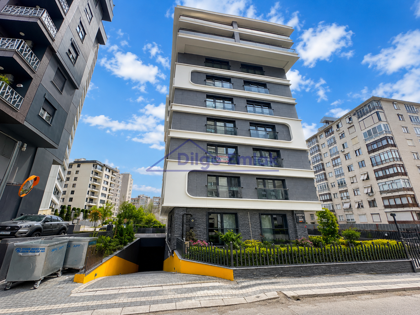 Fenerbahçe’de Sahil Hattına Yakın Sıfır Binada 120 m² Net 3+1