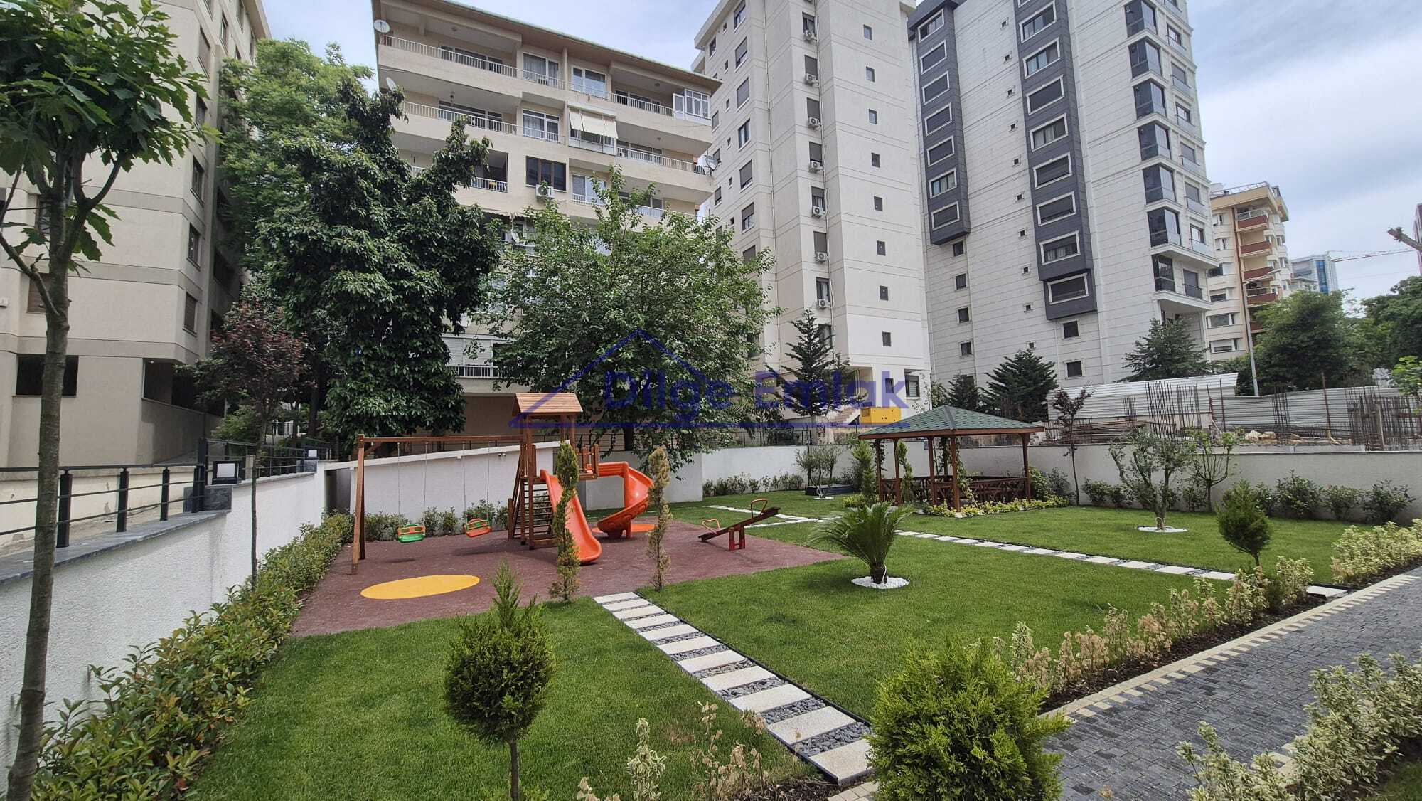 Feneryolu Bağdat Caddesi 6.Bina 3+1 Balkonlu Sıfır Kiralık Daire