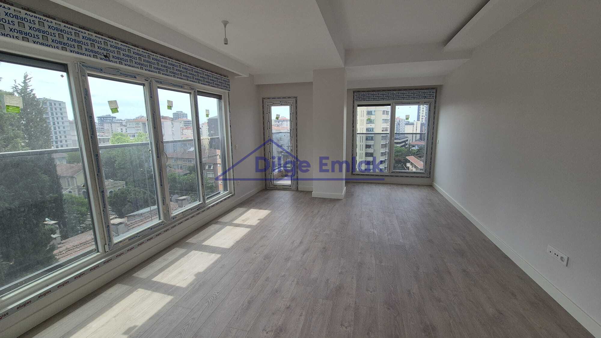 Feneryolu Bağdat Caddesi 6.Bina 3+1 Balkonlu Sıfır Kiralık Daire