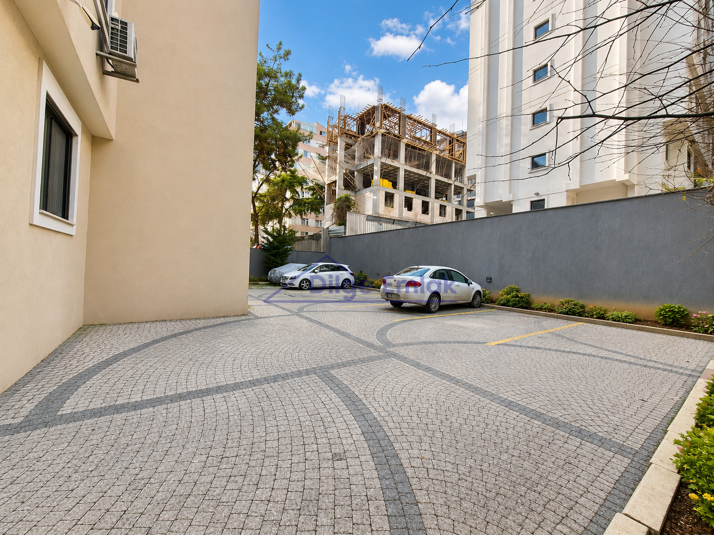 Bağdat Caddesine Yakın Yeni Binada 107 m² Net Balkonlu Satılık