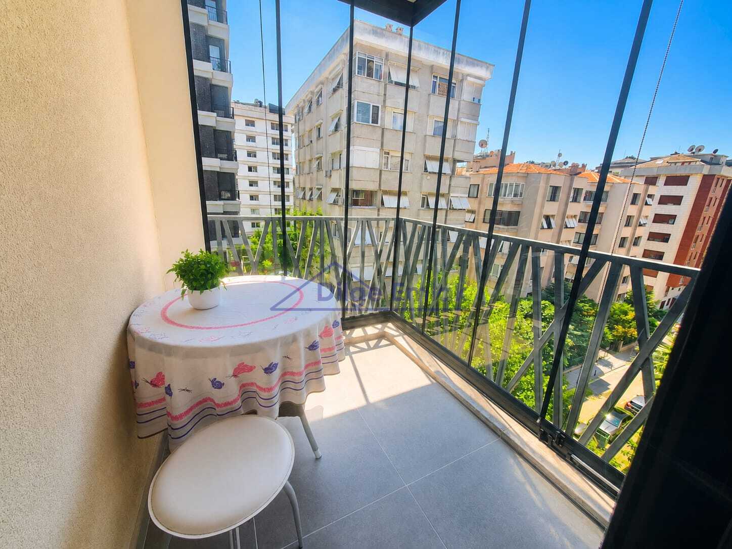 Bağdat Caddesine Yakın Yeni Binada 107 m² Net Balkonlu Satılık