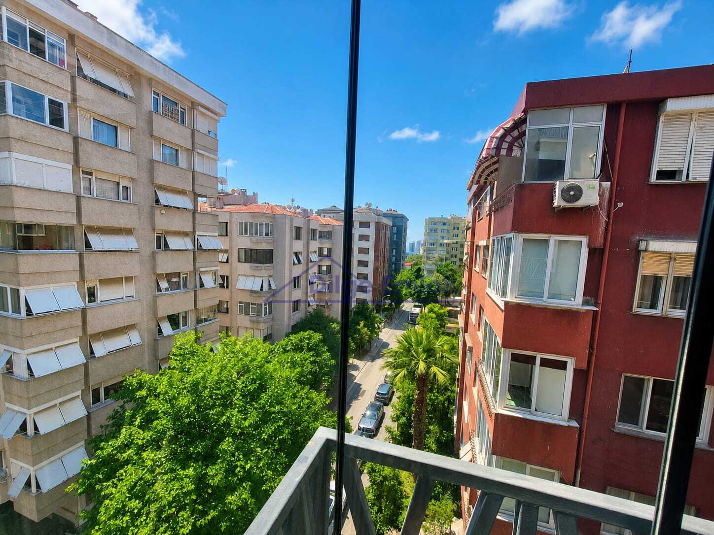 Bağdat Caddesine Yakın Yeni Binada 107 m² Net Balkonlu Satılık