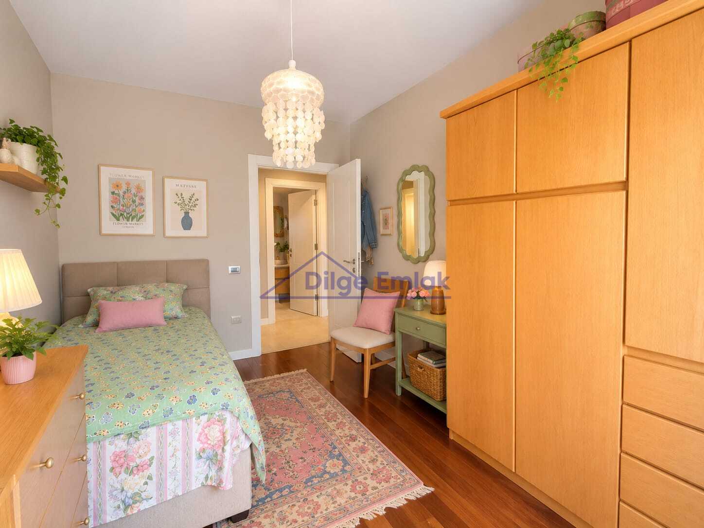 Bağdat Caddesine Yakın Yeni Binada 107 m² Net Balkonlu Satılık