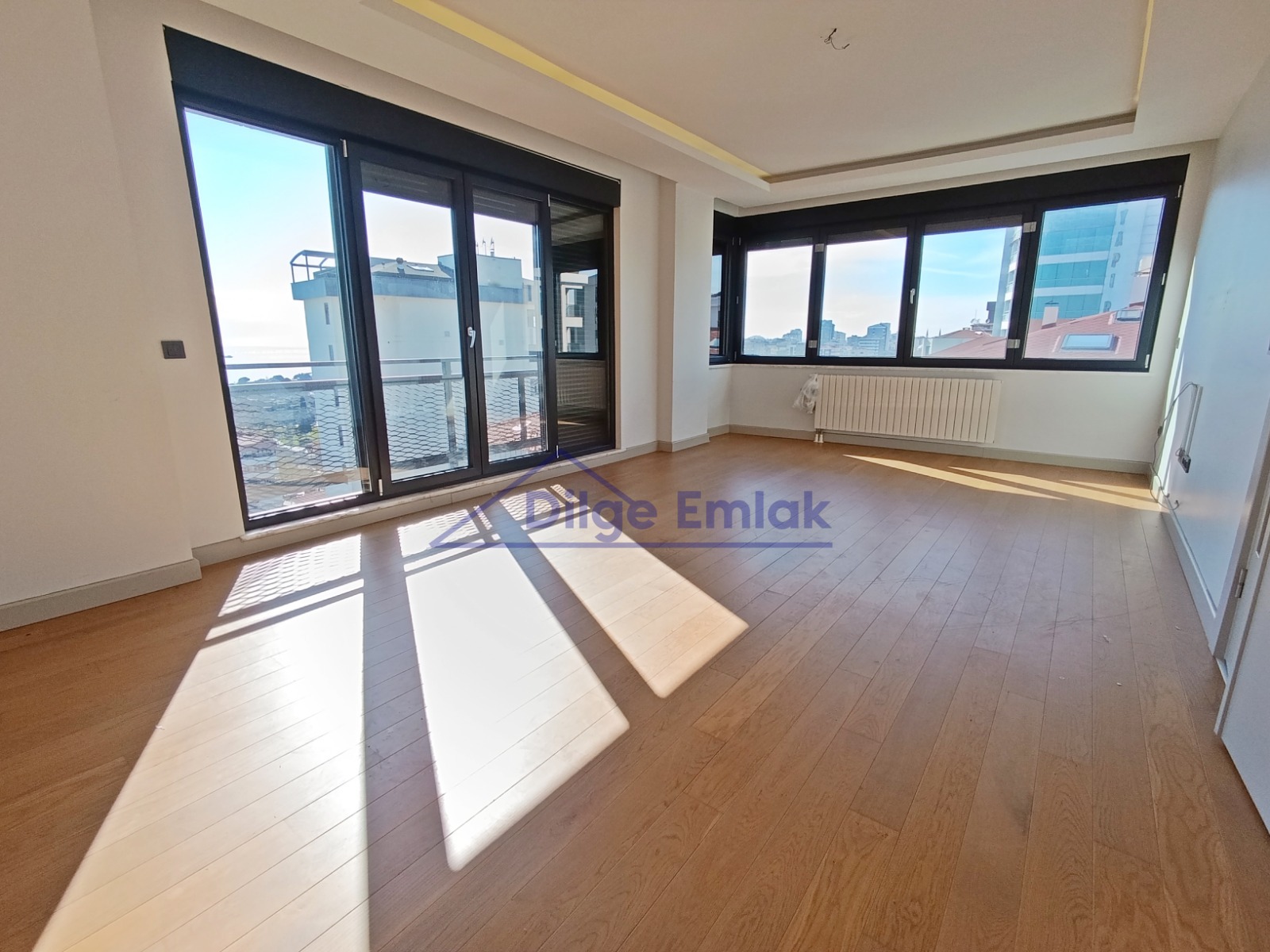 Caddebostanda Bağdat Caddesine 2.Binada 3+1 Deniz Manzaralı Daire