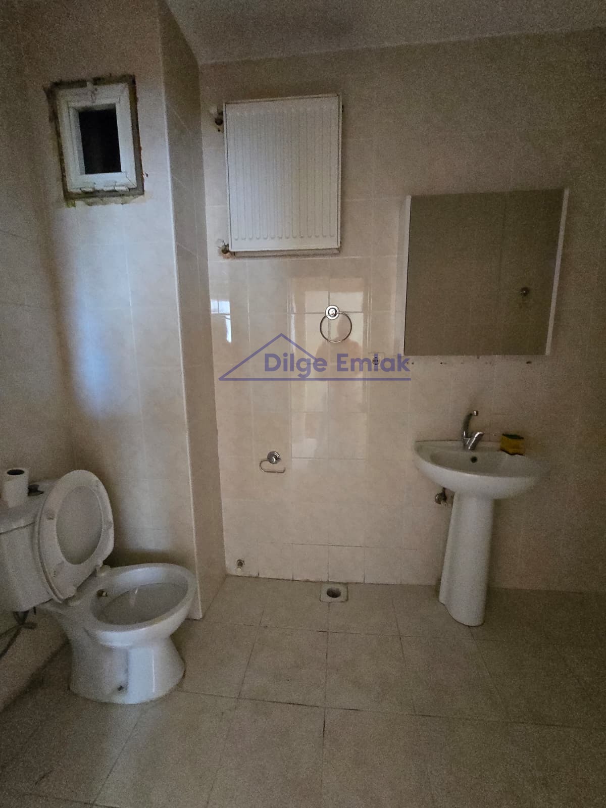 Bostancı Metro’ya Yakın 2+1 Balkonlu Kiralık Daire