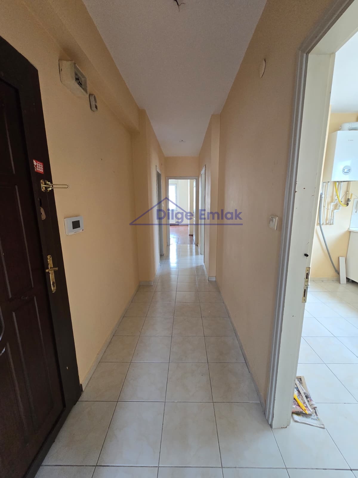 Bostancı Metro’ya Yakın 2+1 Balkonlu Kiralık Daire