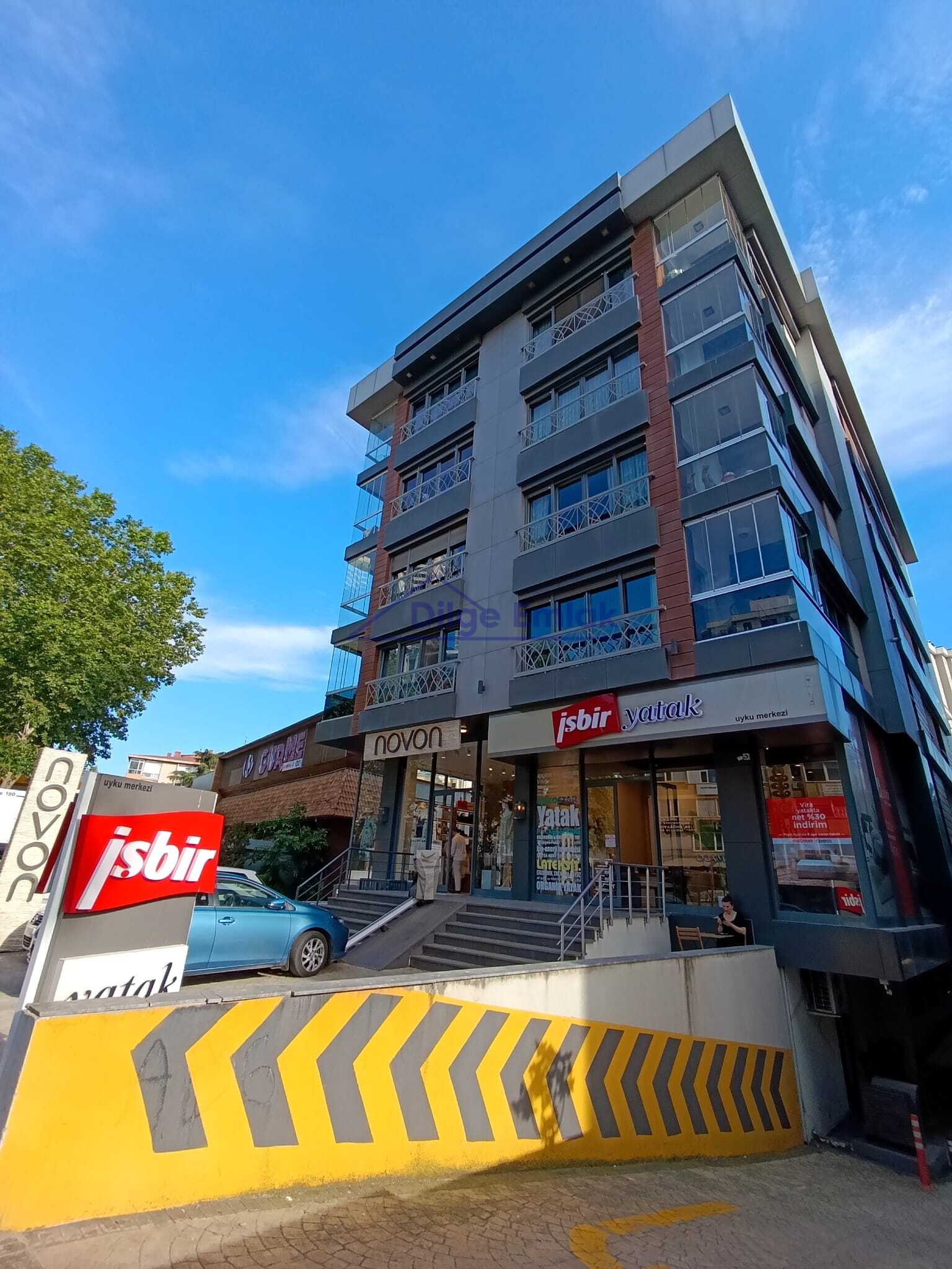 Çiftehavuzlar Bağdat Caddesi Üzerinde 140 m2 Net 3+1 Daire