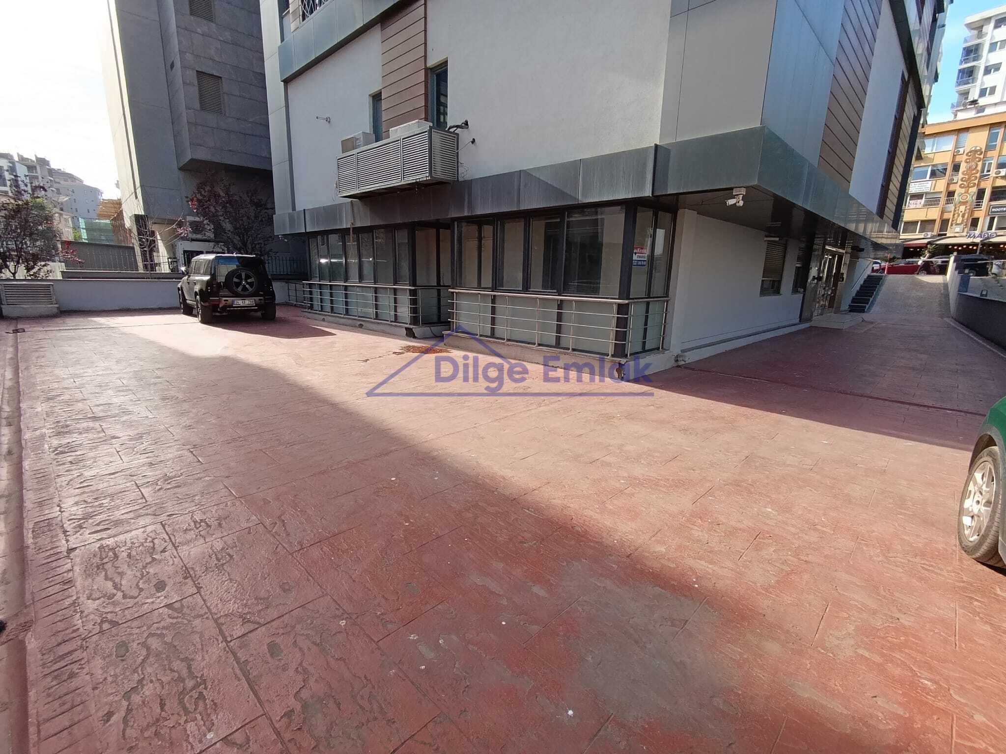 Çiftehavuzlar Bağdat Caddesi Üzerinde 140 m2 Net 3+1 Daire