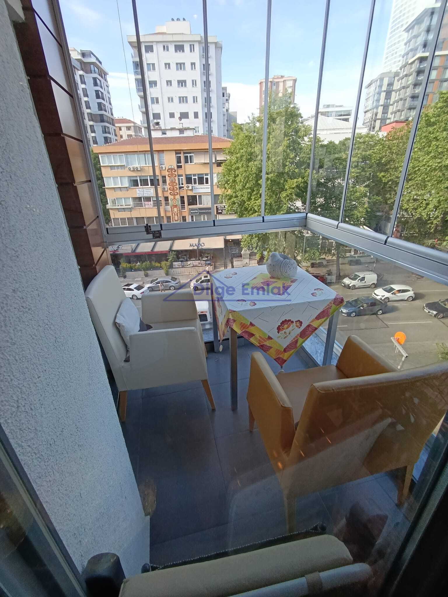 Çiftehavuzlar Bağdat Caddesi Üzerinde 140 m2 Net 3+1 Daire