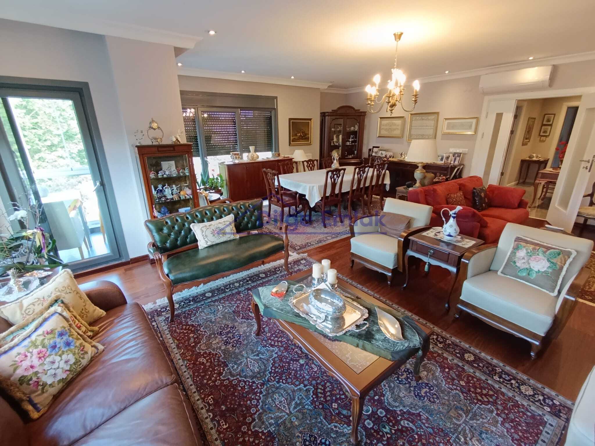 Çiftehavuzlar Bağdat Caddesi Üzerinde 140 m2 Net 3+1 Daire