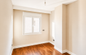 Suadiye Sahilde Deniz Manzaralı Balkonlu 3+1 160 m2 Satılık Daire
