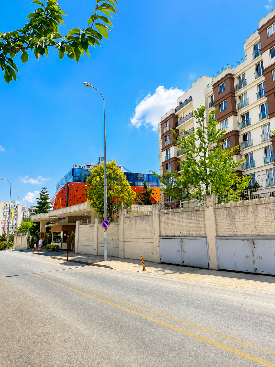 Ümraniye Metro Garden Sitesi 2+1 Balkonlu Satılık Daire