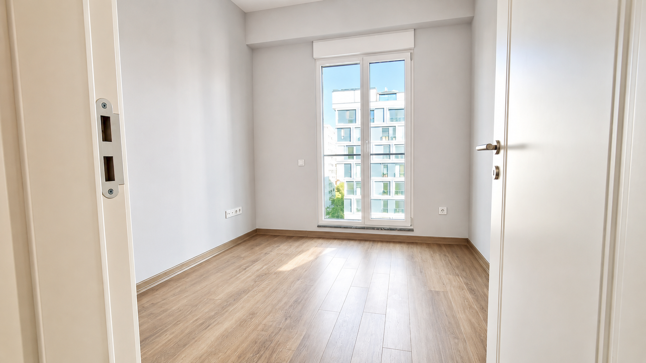 Caddebostan Bağdat Cad. Yakın 2+1 Sıfır Balkonlu Kiralık Daire